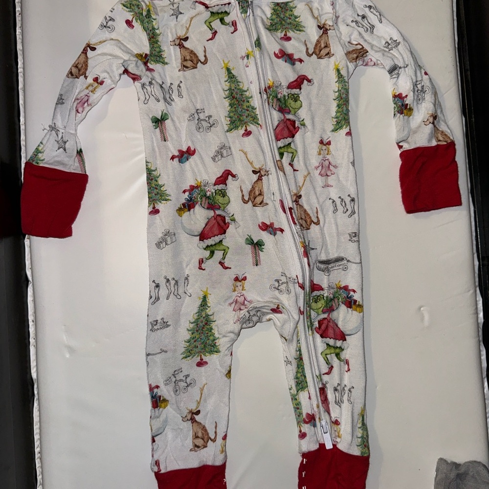 Posh Peanut GRINCH Whoville Convertible - Red and White